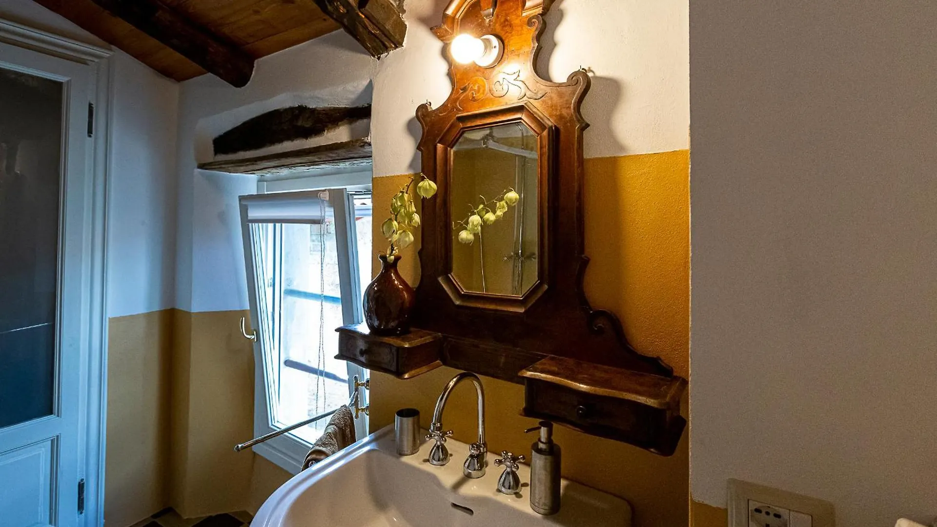 Elicriso Apartment Комо