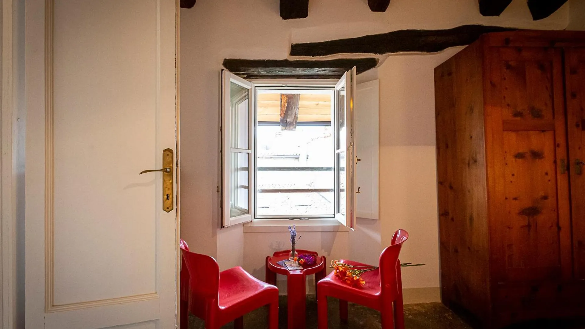 Elicriso Apartment Комо